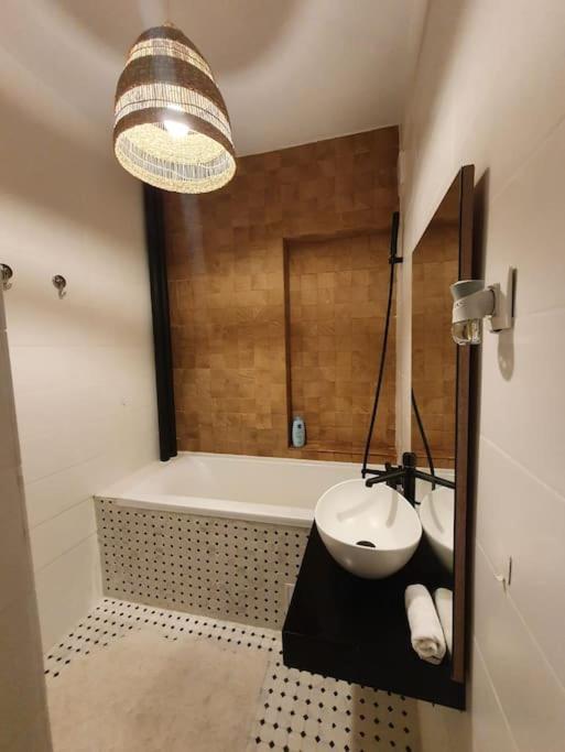 Spacious And Quiet 1Br Apartment In Floreasca بوخارست المظهر الخارجي الصورة